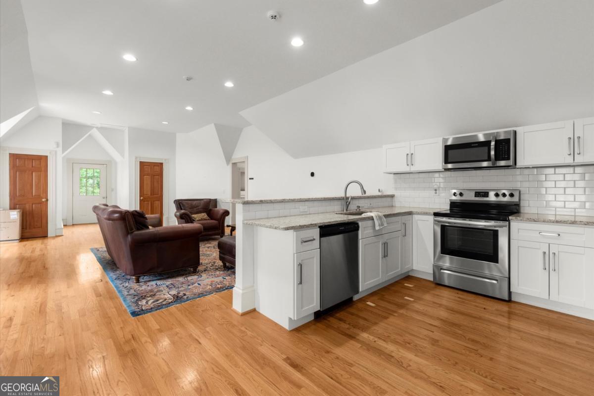 Waters Edge - Residential
