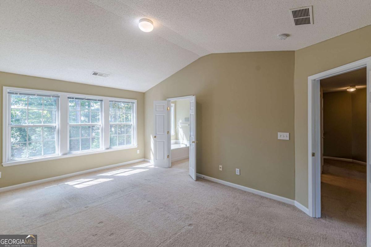 7010 Richland CT