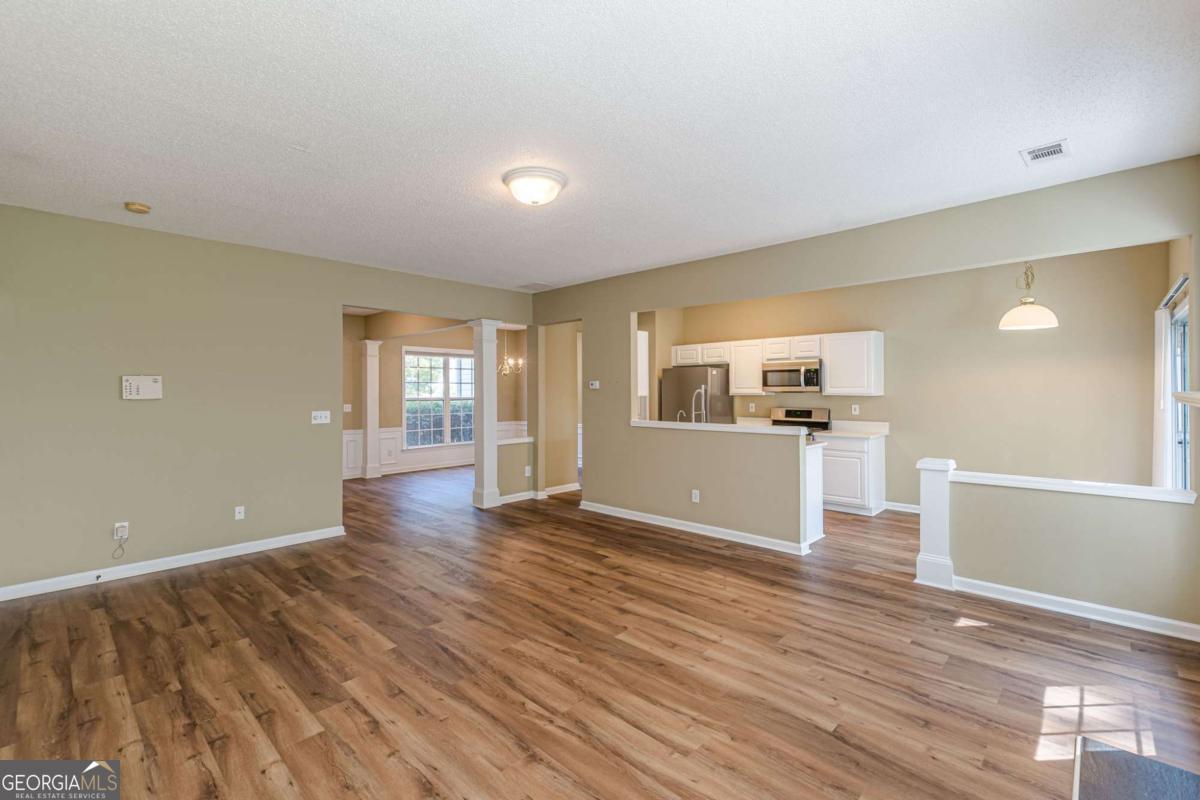 7010 Richland CT