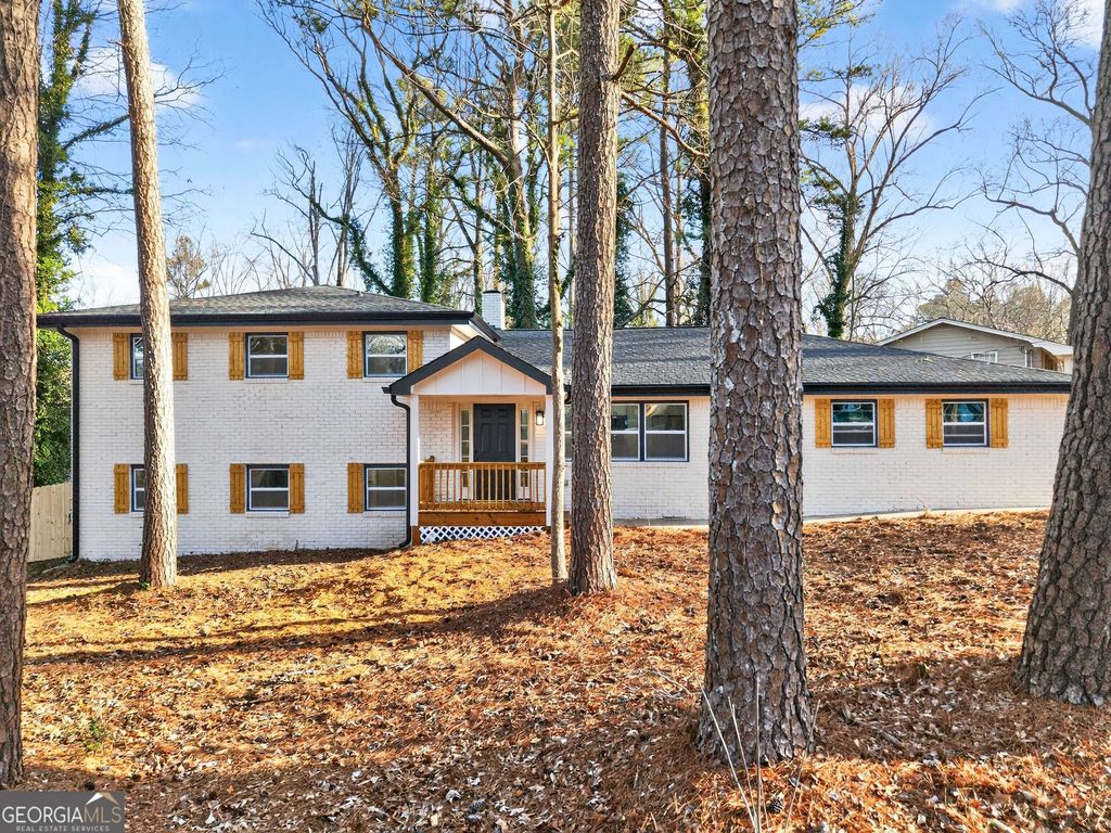 Photo of 2497 Glenrock Drive, Decatur, GA 30032 (MLS # 10677991)