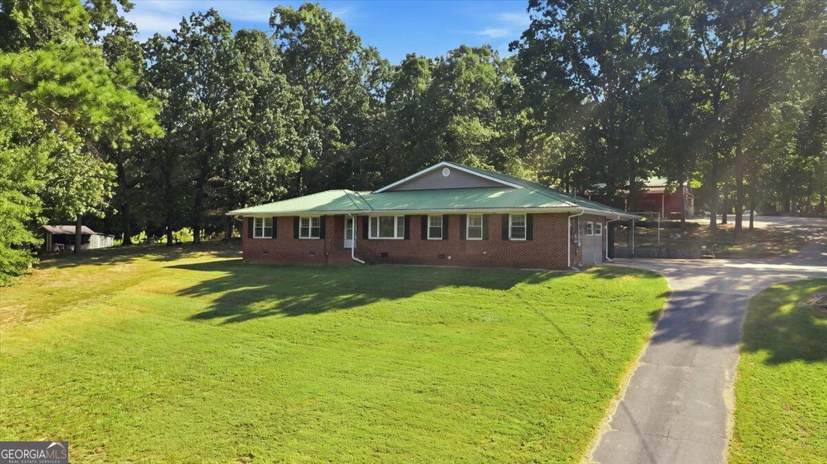4679 Rockmart RD SE