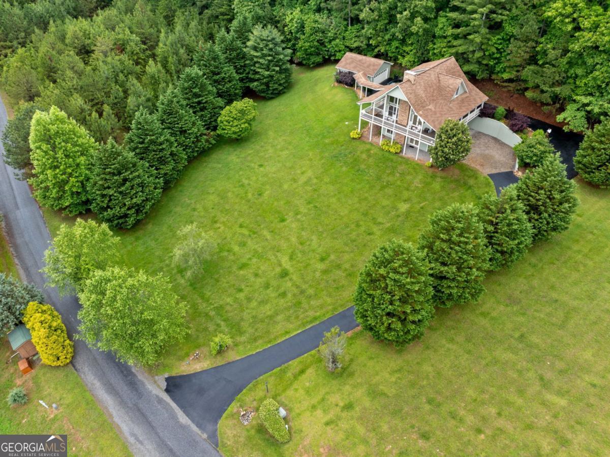 82 Emelia DR