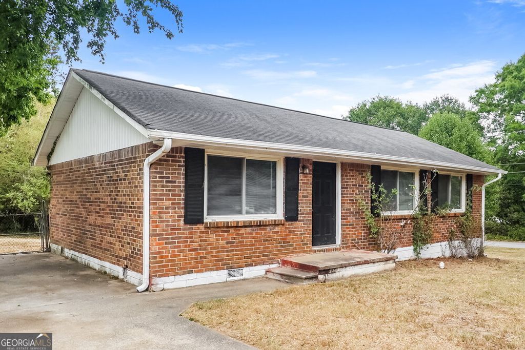 Photo of 8970 Cornell Drive, Jonesboro, GA 30238 (MLS # 10740898)