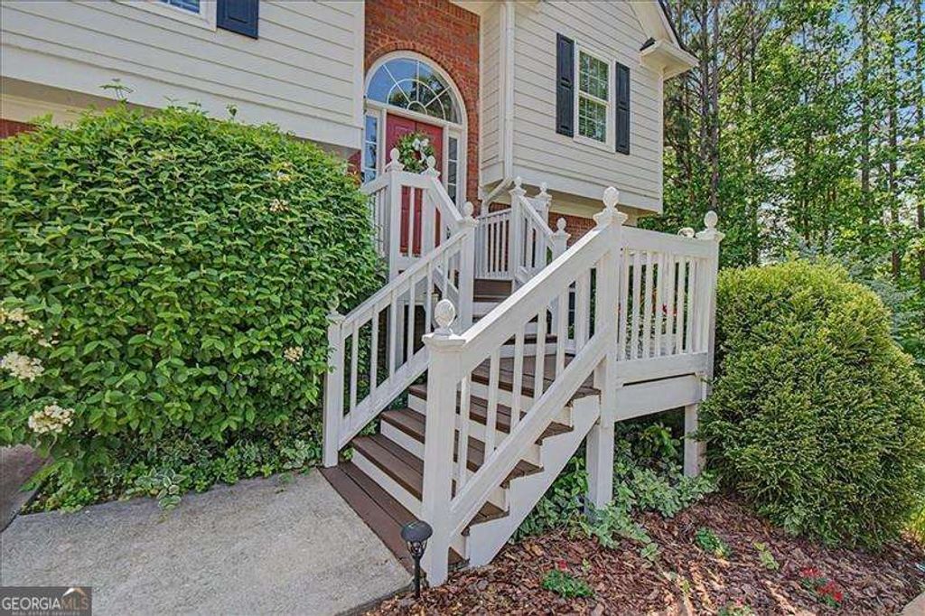 Photo of 5099 Newpark Drive NW, Acworth, GA 30101 (MLS # 10740554)