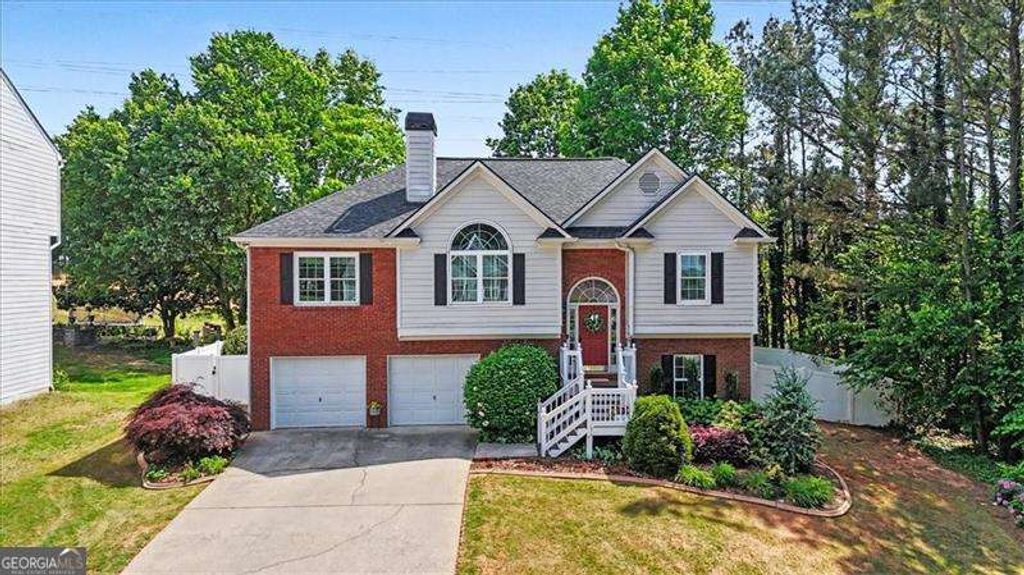 Photo of 5099 Newpark Drive NW, Acworth, GA 30101 (MLS # 10740554)