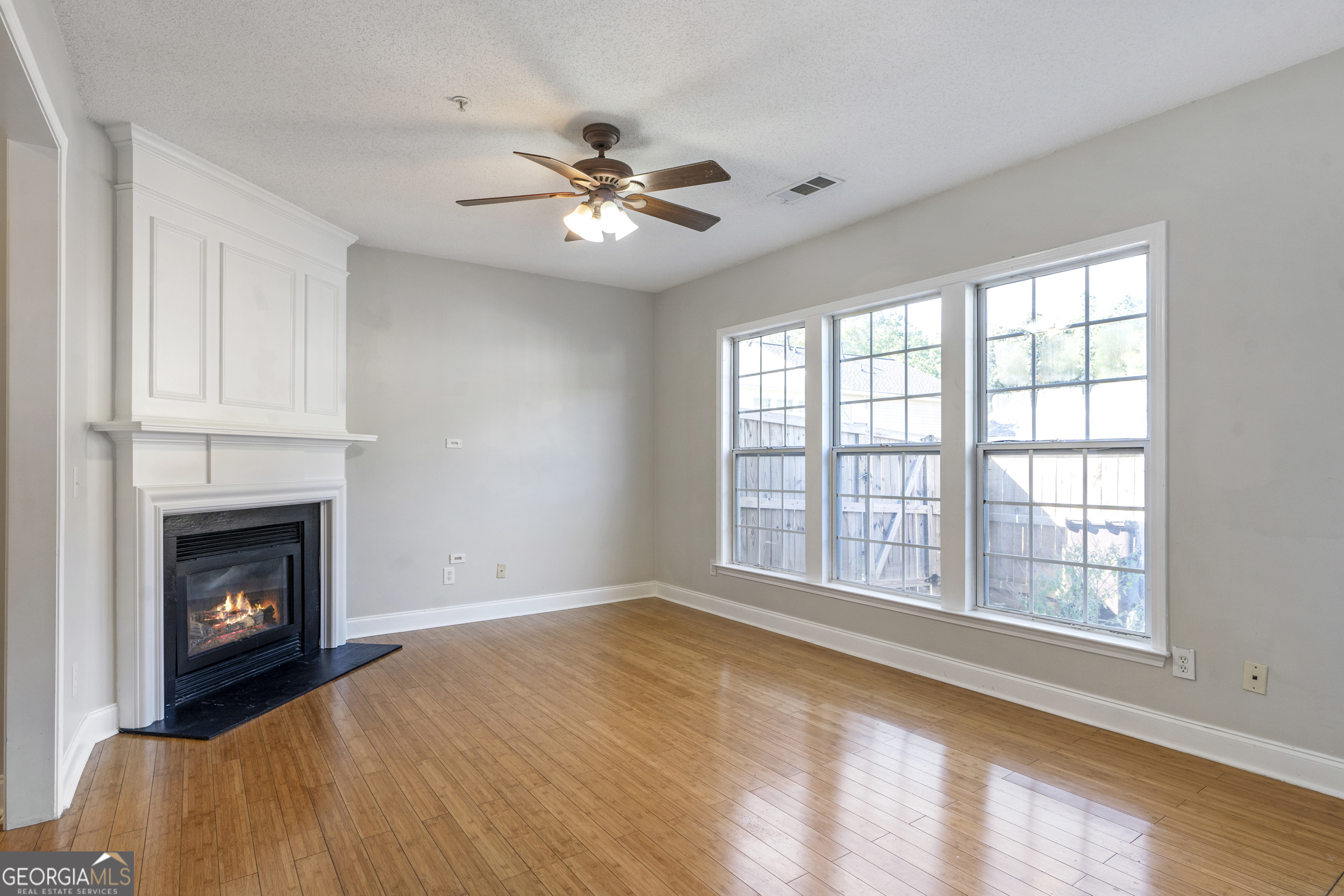 Windward Pointe - Residential