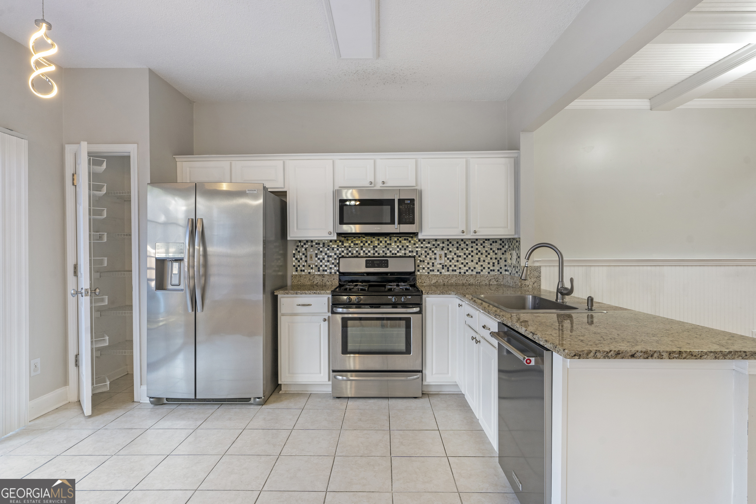 Windward Pointe - Residential