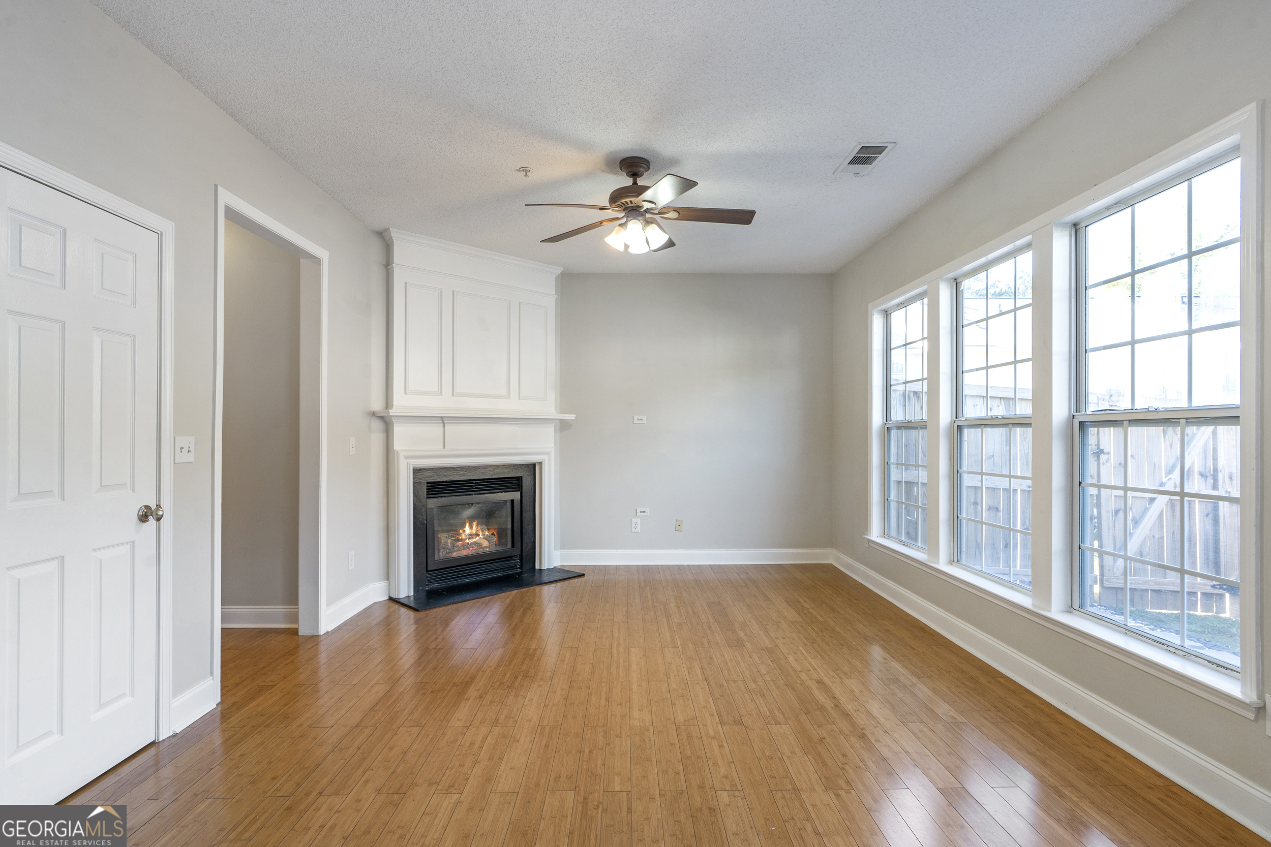 Windward Pointe - Residential