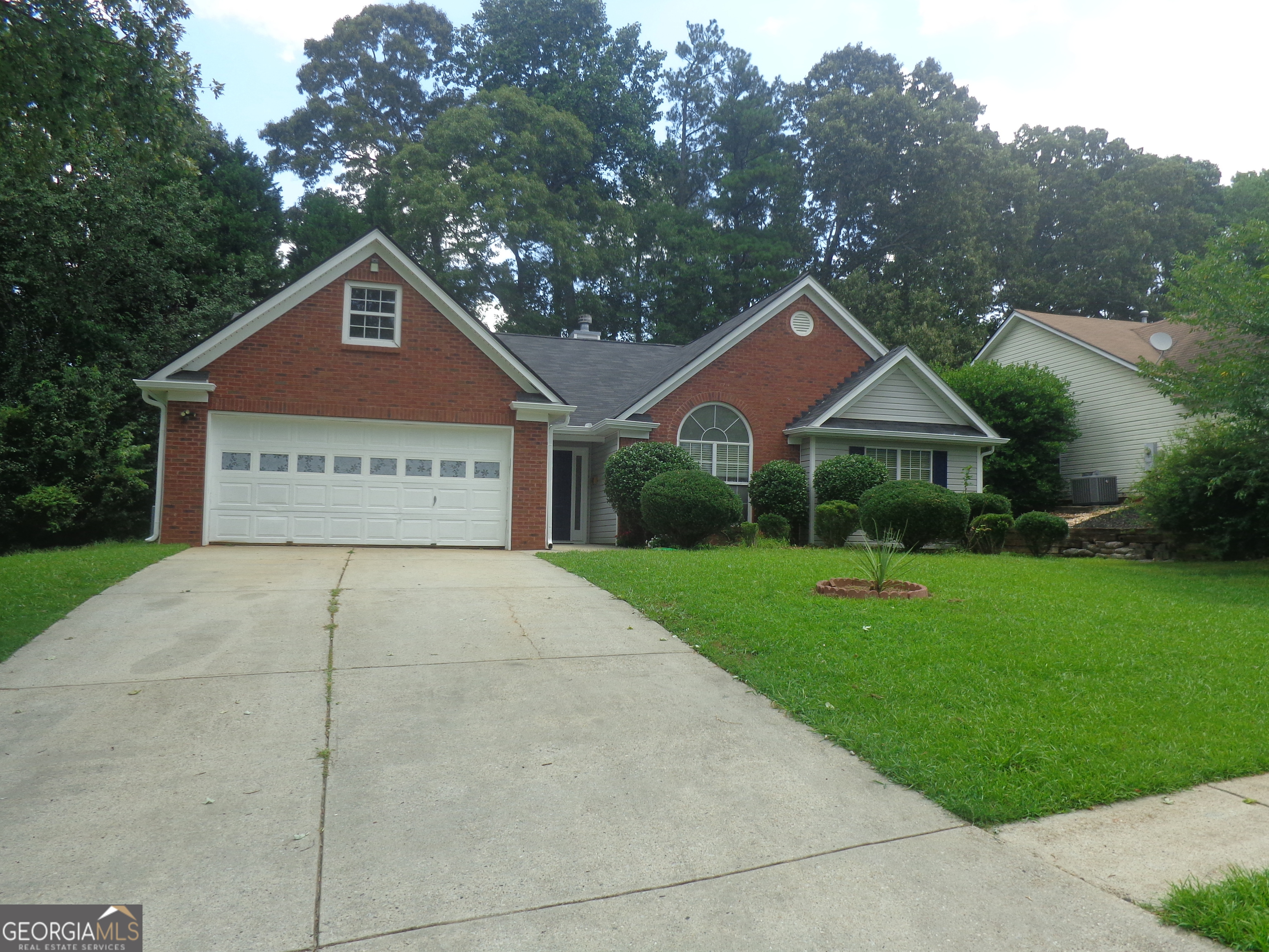 357 Kingsberry LN