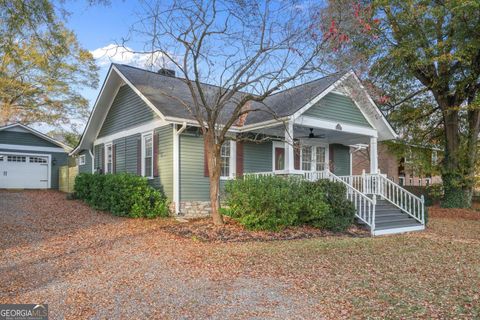 Photo of 1055 Powder Springs Street SE, Smyrna, GA 30080 (MLS # 10649486)
