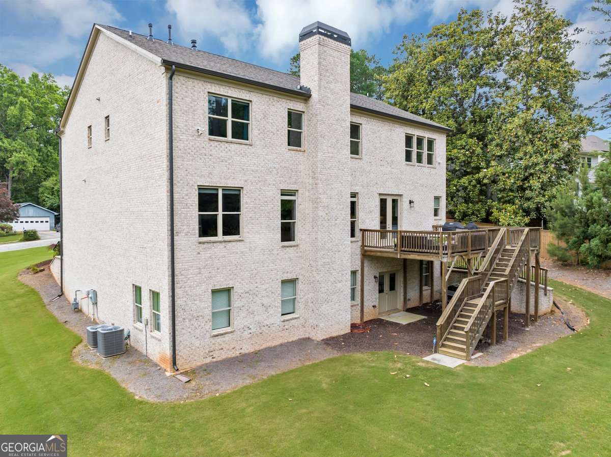 INDIAN HILLS - Residential