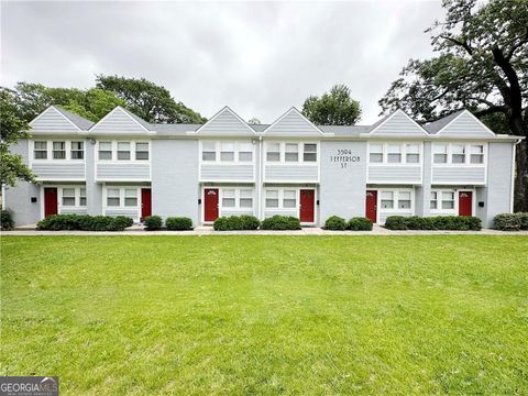 Photo of 1749 Hawthorne Avenue, College Park, GA 30337 (MLS # 10635000) Photo of 1749 Hawthorne Avenue, College Park, GA 30337 (MLS # 10635000)