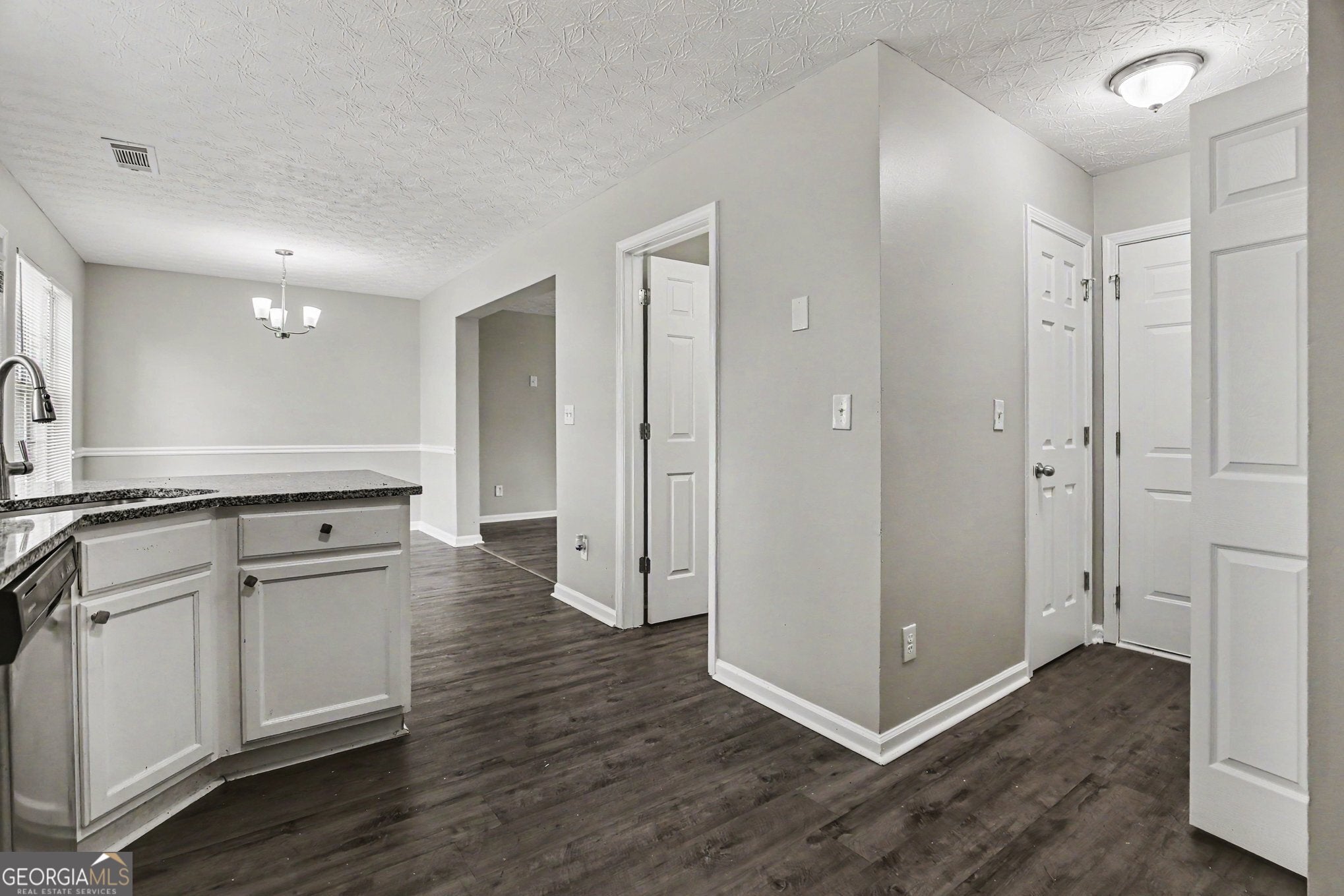 519 Carlton Pointe DR