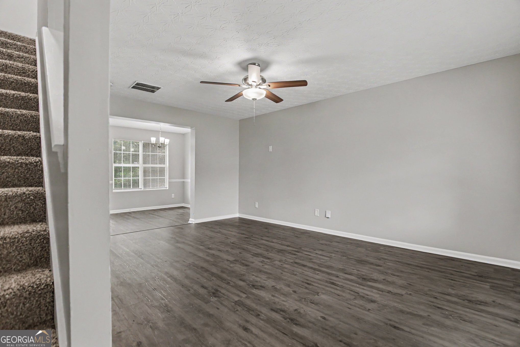 519 Carlton Pointe DR