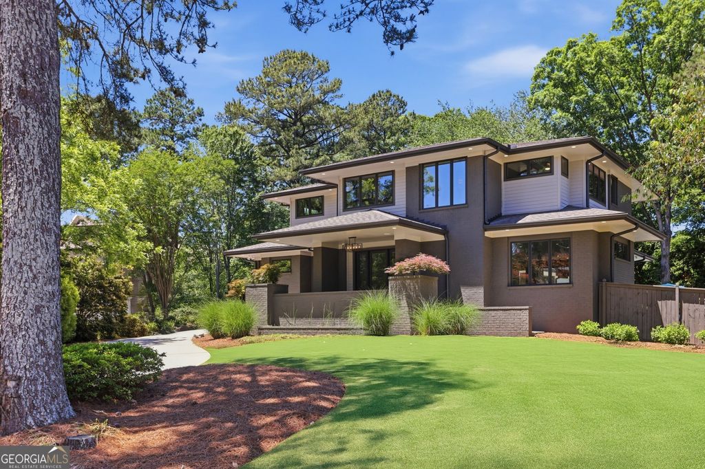 Photo of 200 Old Ivy Road NE, Atlanta, GA 30342 (MLS # 10766366)