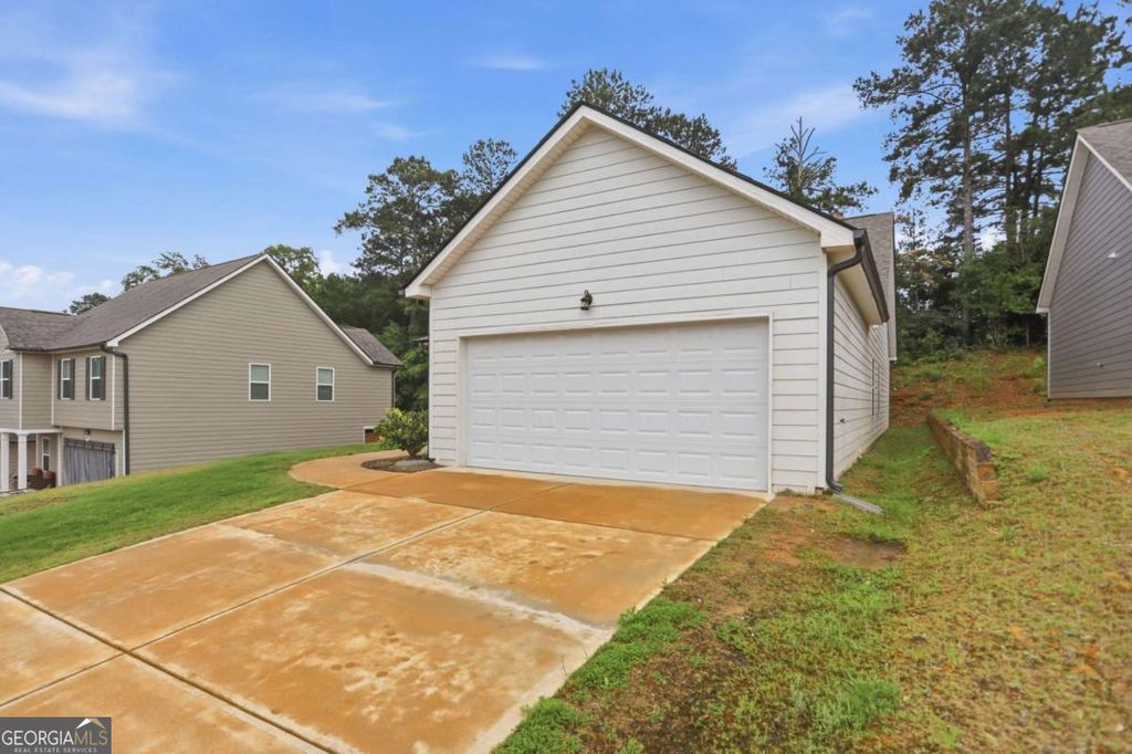 Photo of 131 Culver Street, Jackson, GA 30233 (MLS # 10776146)