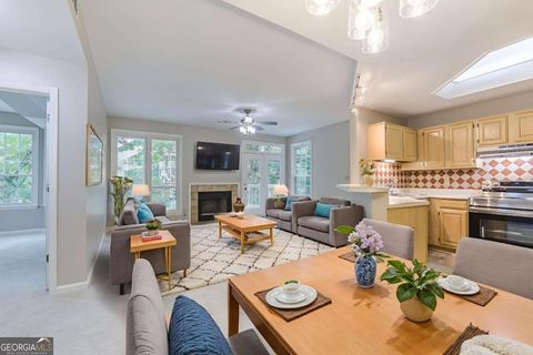 Photo of 915 Mcgill Park Avenue NE, Atlanta, GA 30312 (MLS # 10668700)