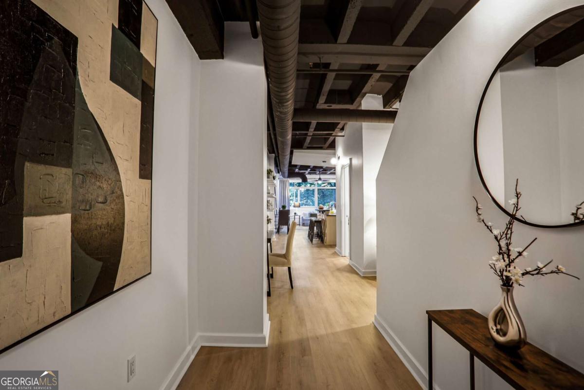 805 Peachtree ST NE 214