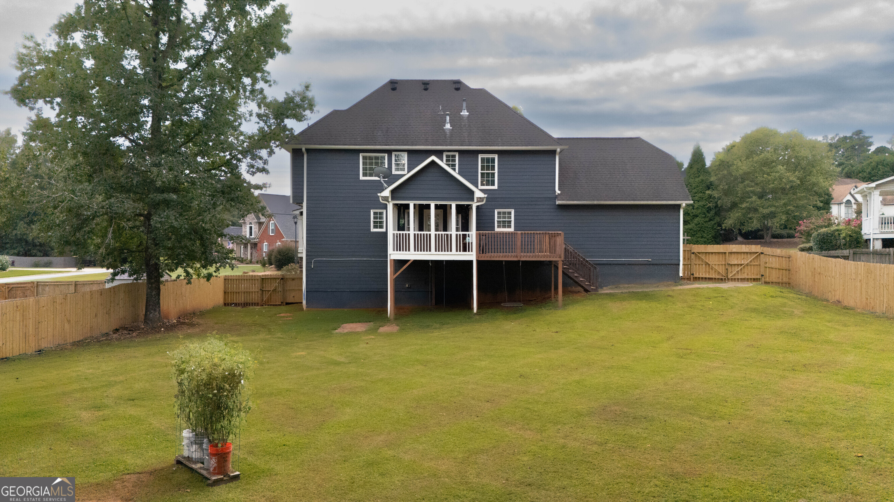 38 W Chestnut WAY