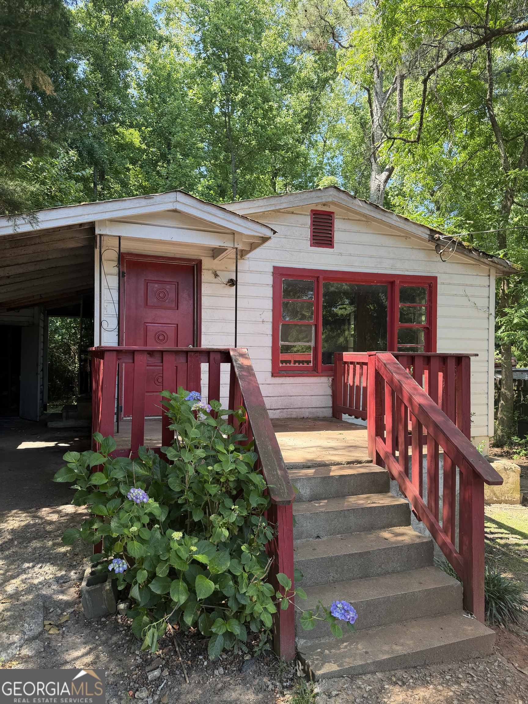 1091 Adcock CIR