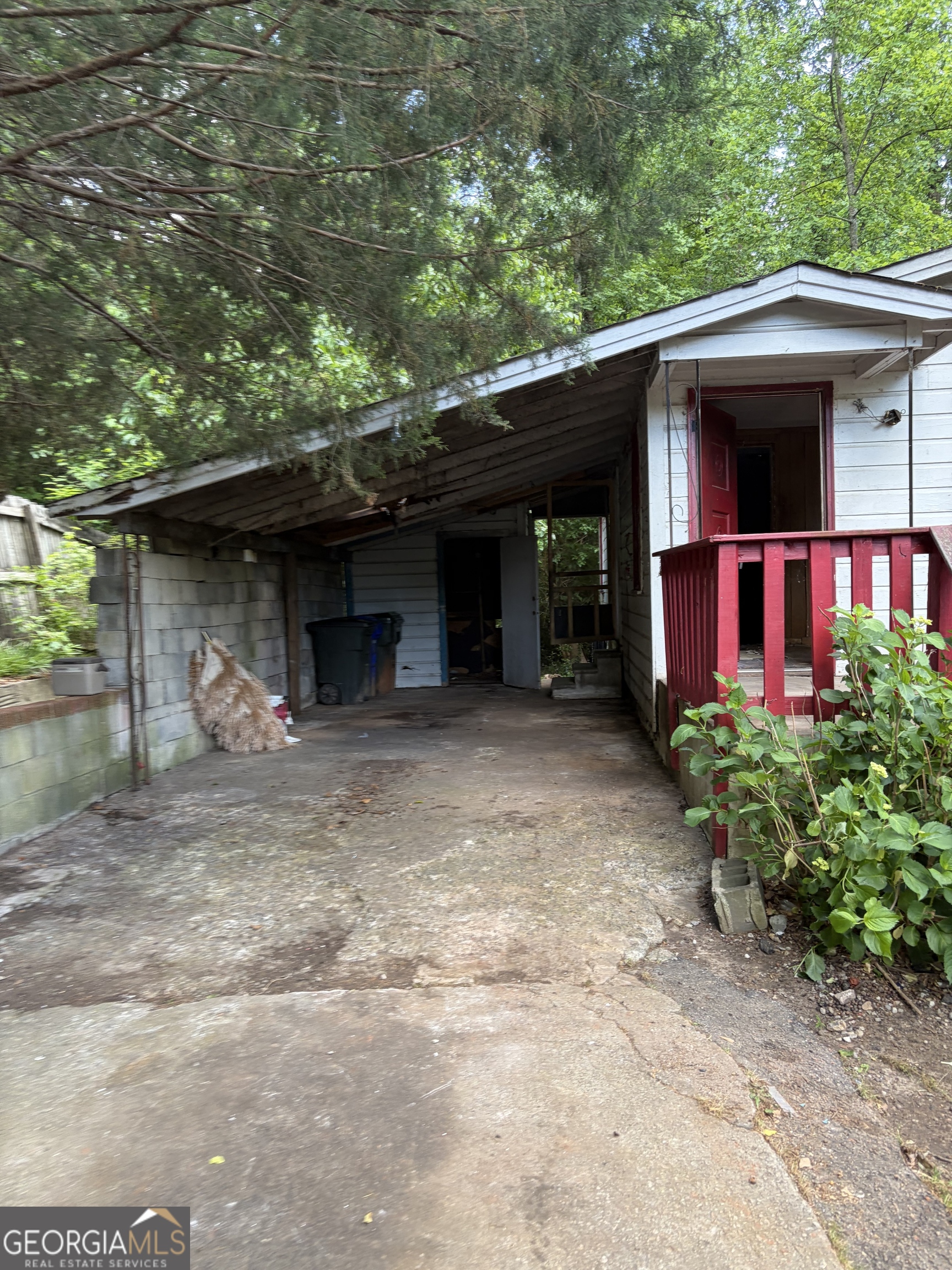 1091 Adcock CIR