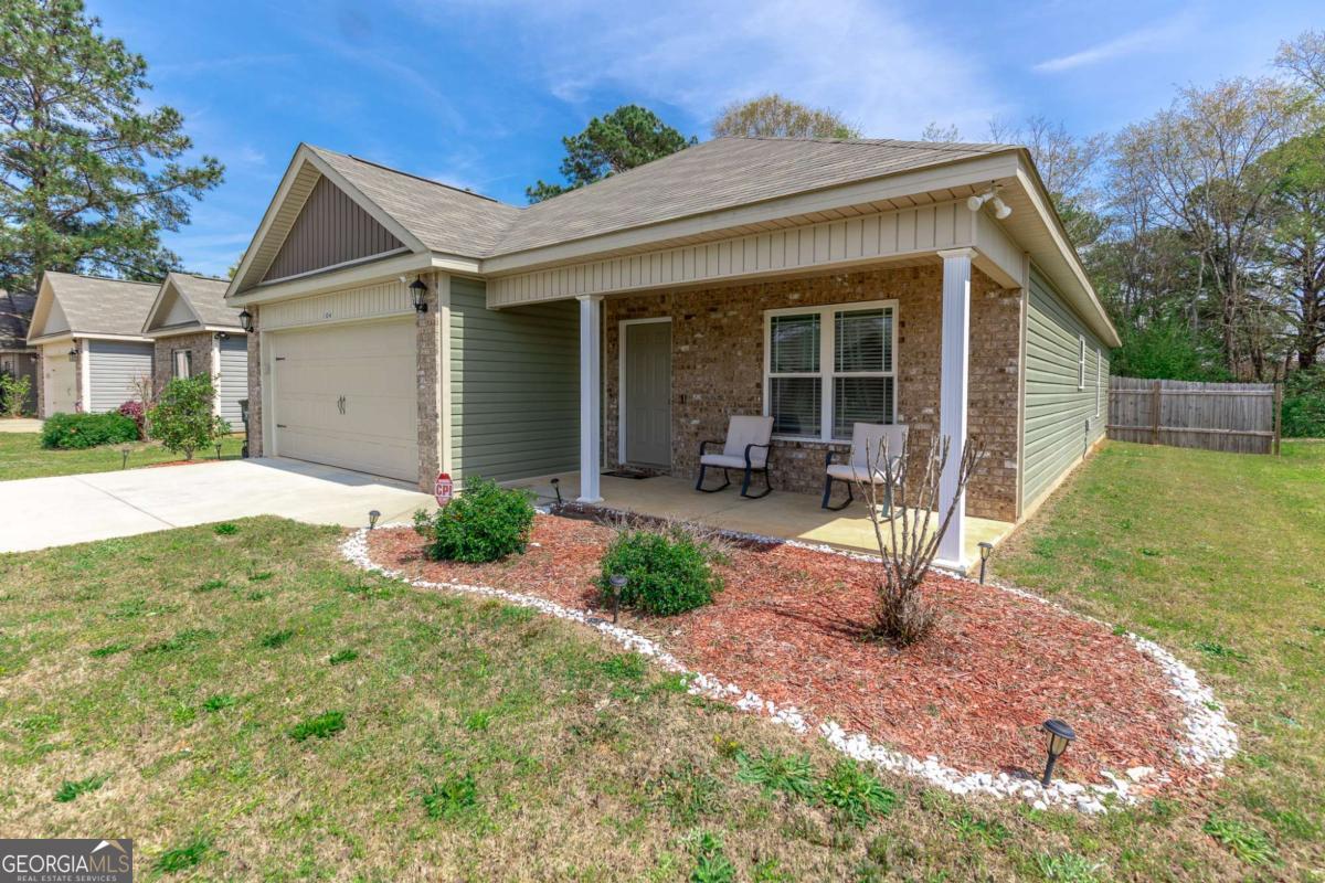 104 Hughes DR