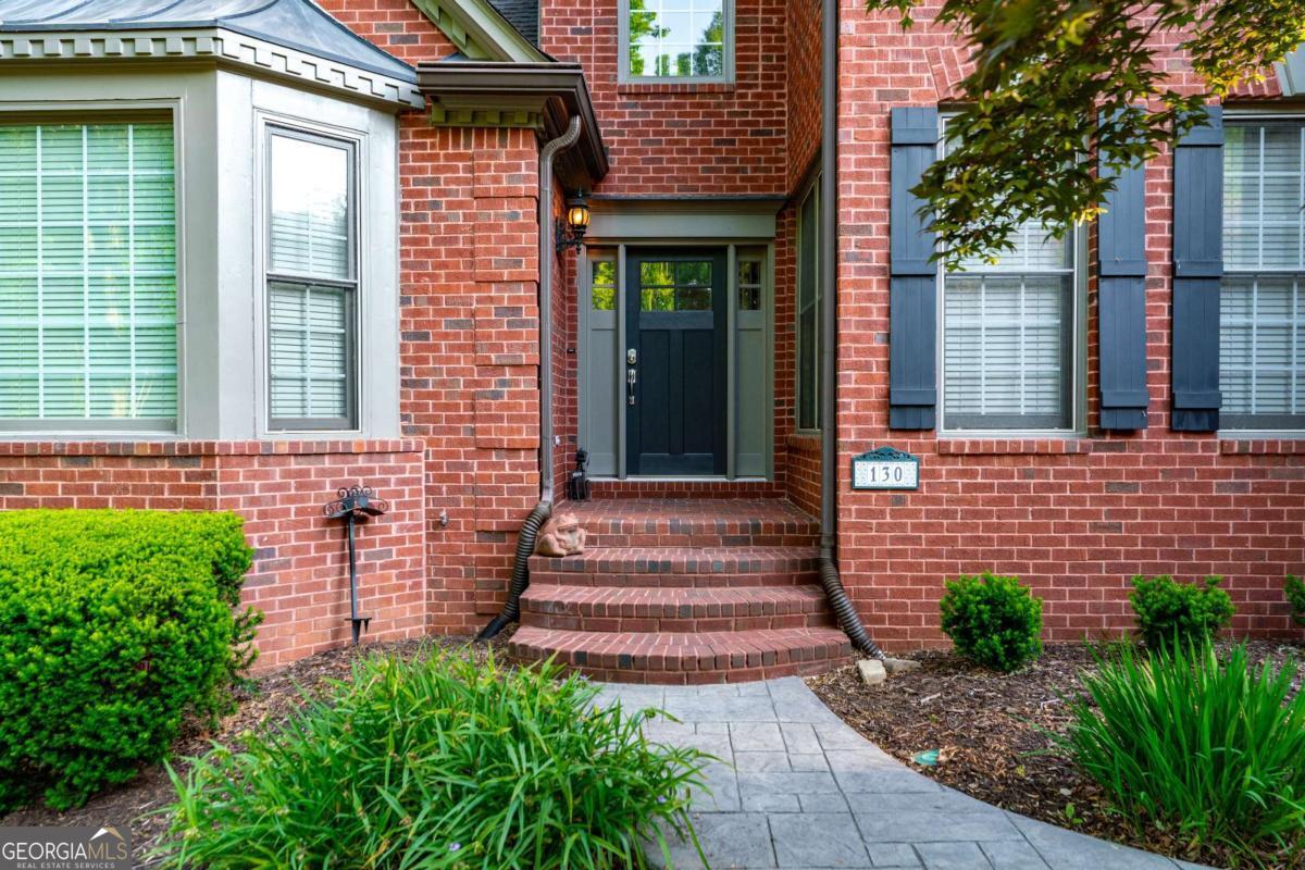 130 Providence Oaks CIR