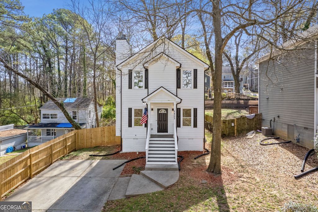 Photo of 2453 Paul Avenue NW, Atlanta, GA 30318 (MLS # 10696909)