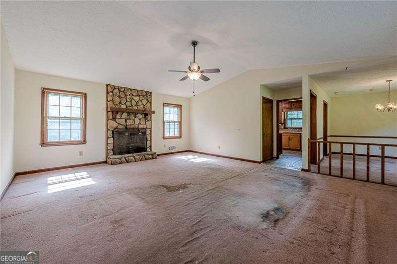 255 Sabrina CT