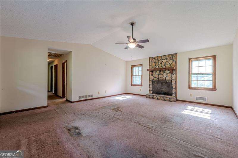 255 Sabrina CT