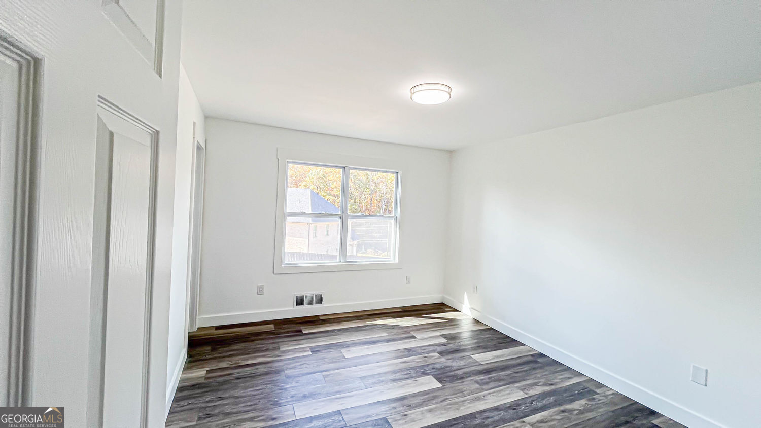 Suwanee, Georgia 30024, United States, 5 Bedrooms Bedrooms, ,3 BathroomsBathrooms,Residential,Active,252064