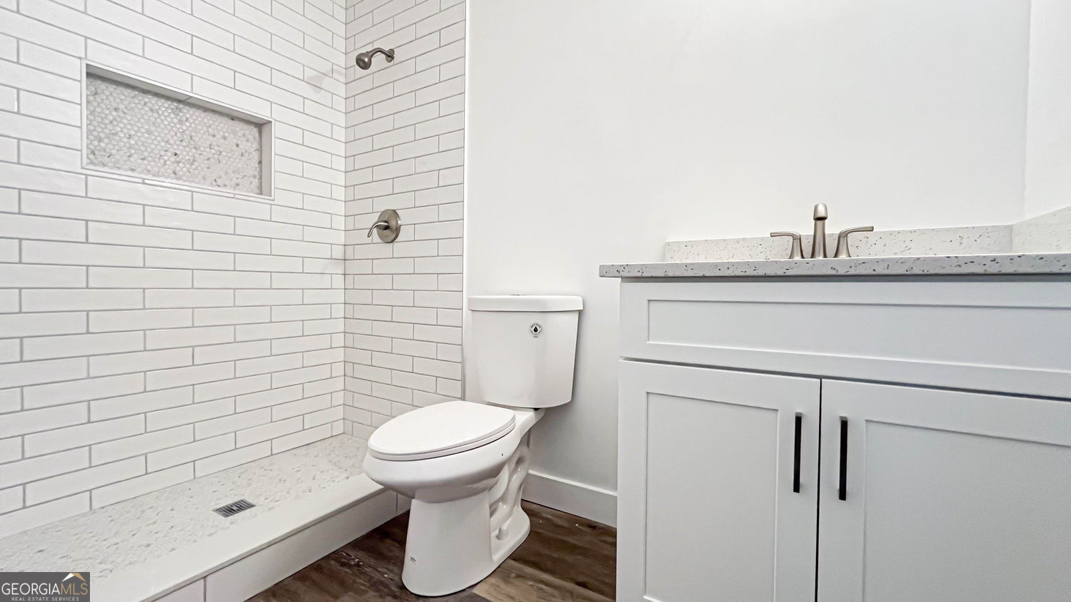 Suwanee, Georgia 30024, United States, 5 Bedrooms Bedrooms, ,3 BathroomsBathrooms,Residential,Active,252064