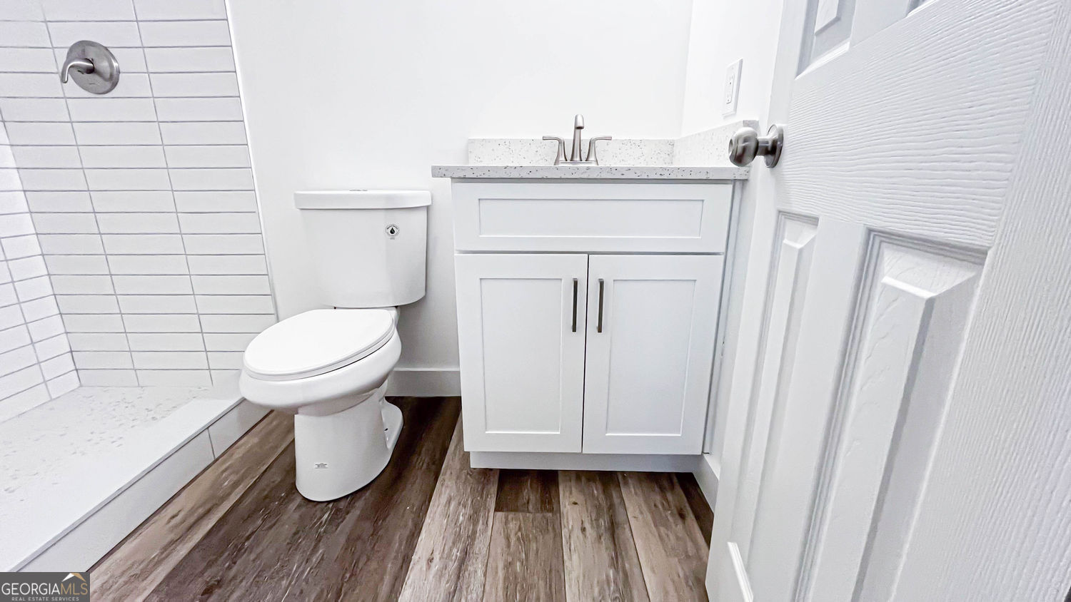 Suwanee, Georgia 30024, United States, 5 Bedrooms Bedrooms, ,3 BathroomsBathrooms,Residential,Active,252064