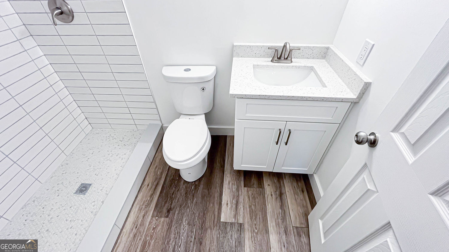 Suwanee, Georgia 30024, United States, 5 Bedrooms Bedrooms, ,3 BathroomsBathrooms,Residential,Active,252064