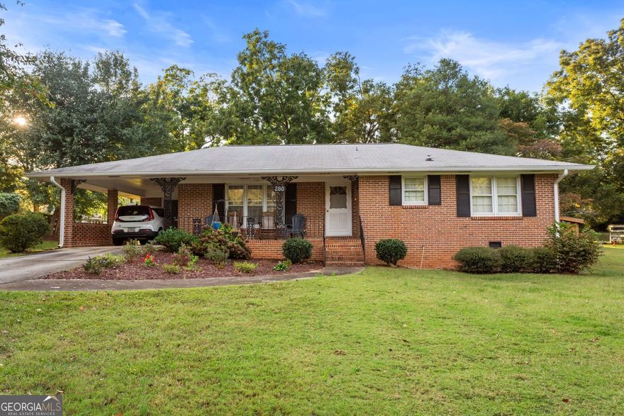 Tidy ranch in a tidy ranch neighborhood. It's near Lake Lanier and the Cumming Fairgrounds. Would be a great first home or investment property. This tidy home is near Lake Lanier and Cumming Fairgrounds. Nice level lot in quiet neighborhood.