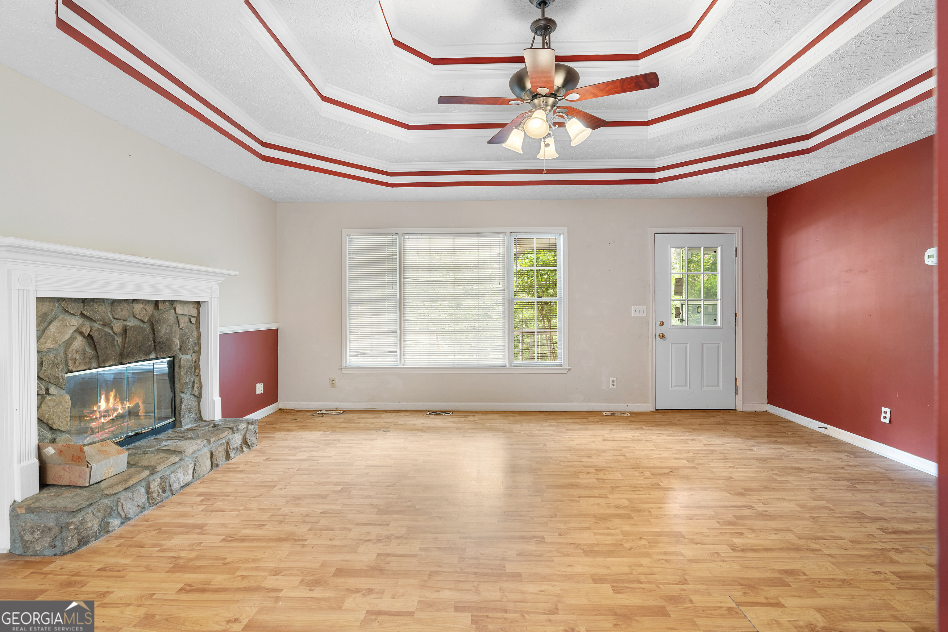 525 Brooksdale DR