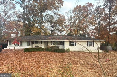 2307 Favor RD SW Marietta GA 30060