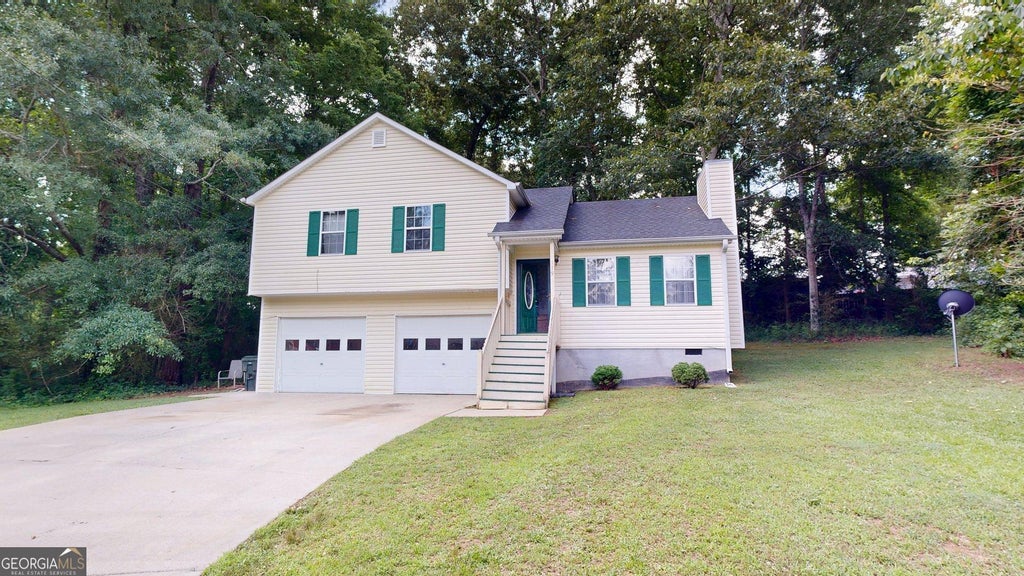 Photo of 179 Country Cottage Circle, Carrollton, GA 30116 (MLS # 10777788)