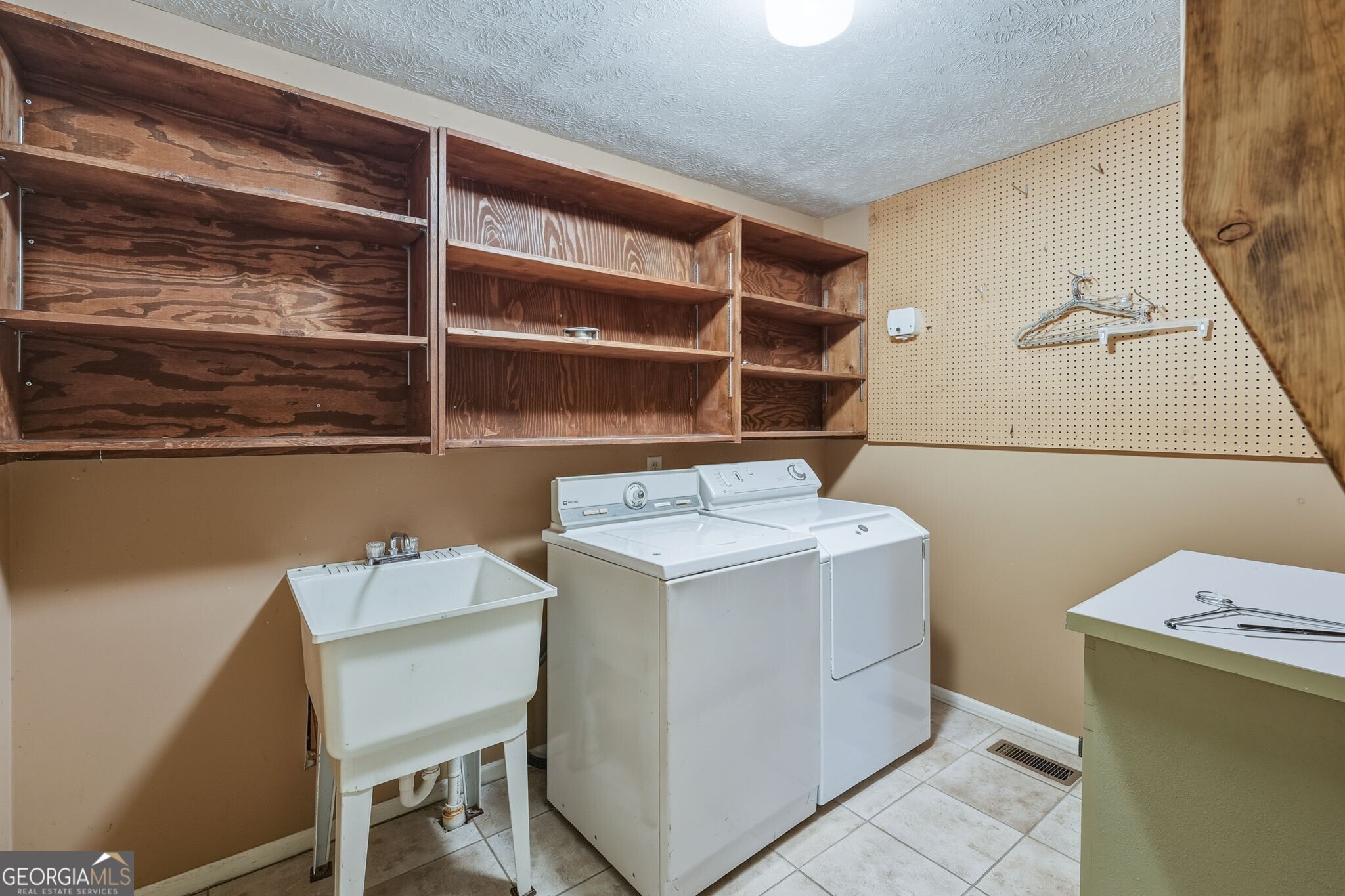 Sundown On Lanier - Residential