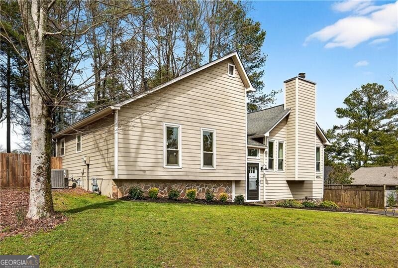 4936 Saint Johns CT SW