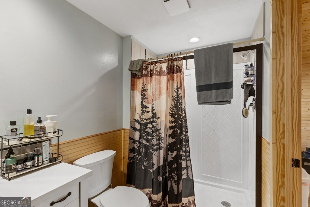 Cullowhee, North Carolina 28723, United States, 3 Bedrooms Bedrooms, ,3 BathroomsBathrooms,Residential,Active,189228