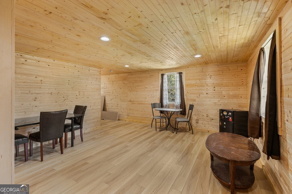 Cullowhee, North Carolina 28723, United States, 3 Bedrooms Bedrooms, ,3 BathroomsBathrooms,Residential,Active,189228