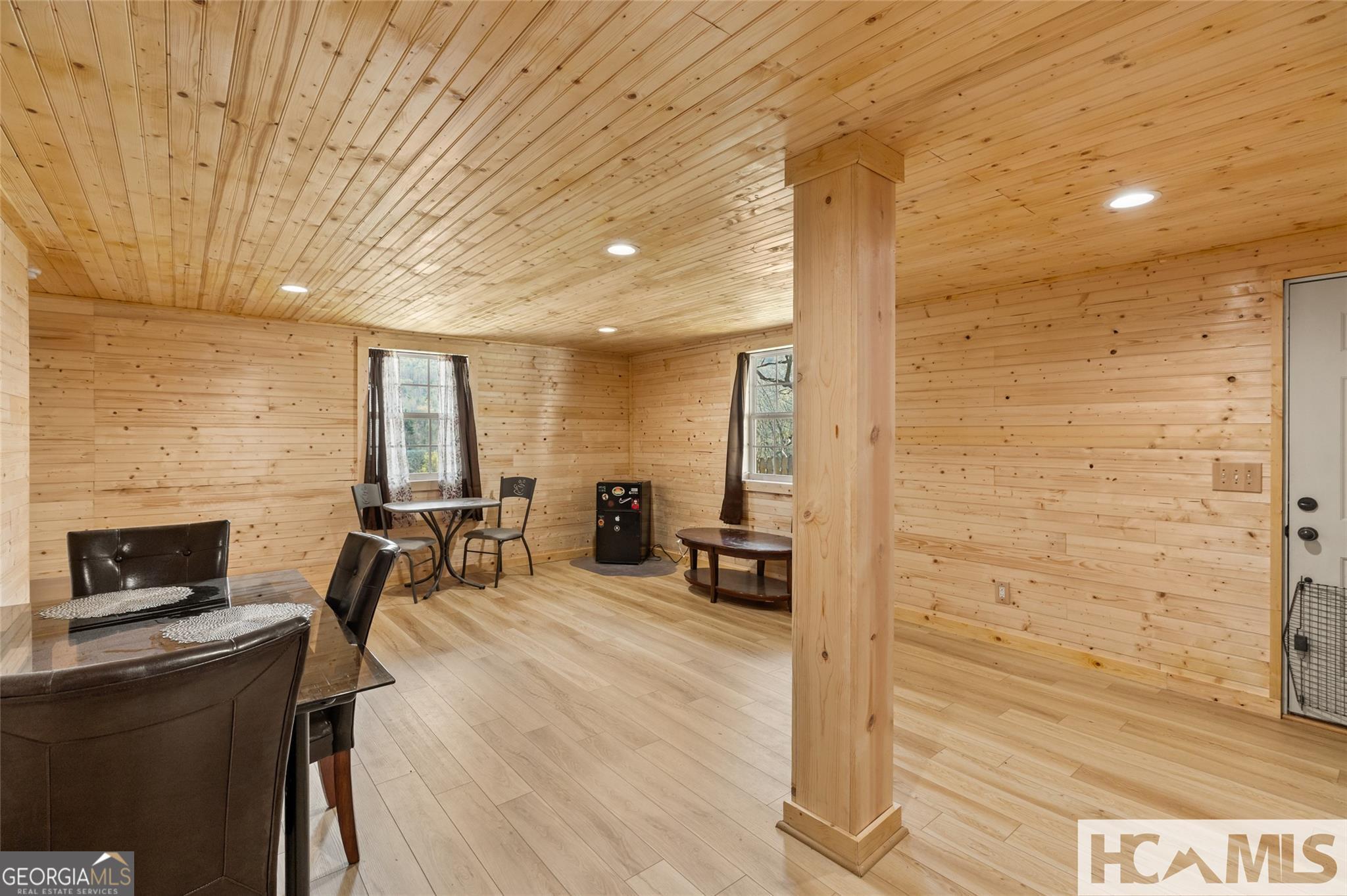 Cullowhee, North Carolina 28723, United States, 3 Bedrooms Bedrooms, ,3 BathroomsBathrooms,Residential,Active,189228