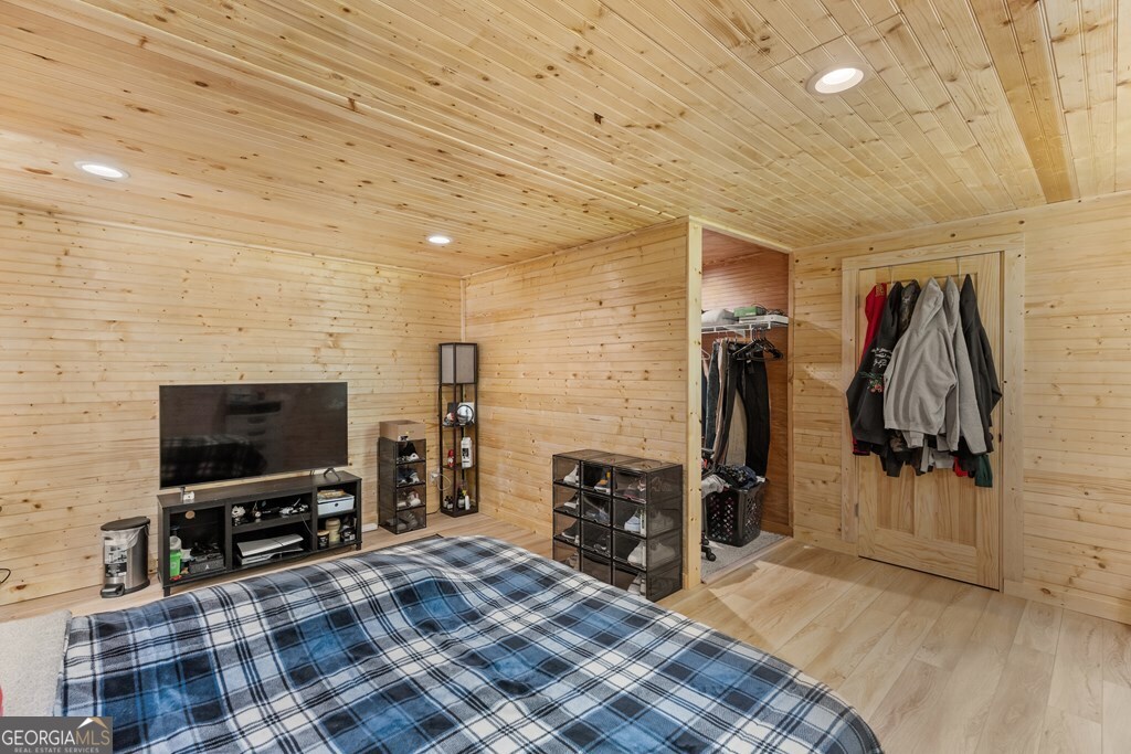 Cullowhee, North Carolina 28723, United States, 3 Bedrooms Bedrooms, ,3 BathroomsBathrooms,Residential,Active,189228