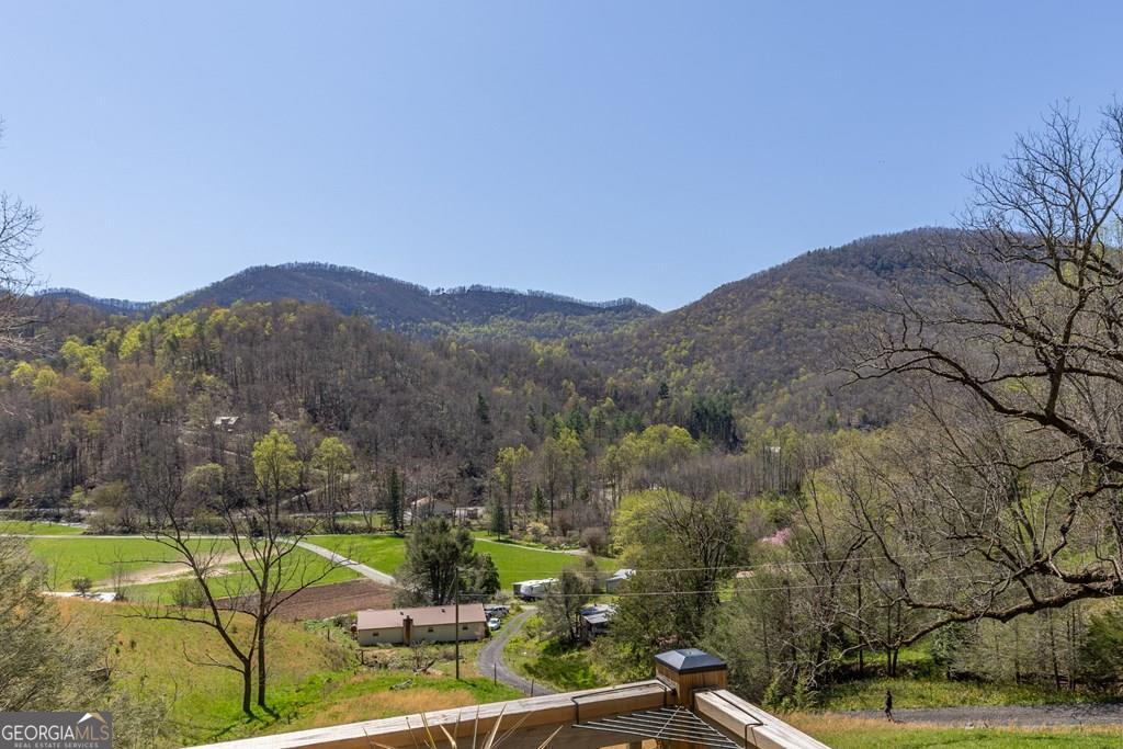 Cullowhee, North Carolina 28723, United States, 3 Bedrooms Bedrooms, ,3 BathroomsBathrooms,Residential,Active,189228