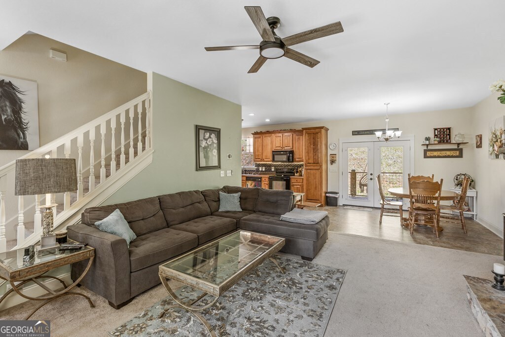 Cullowhee, North Carolina 28723, United States, 3 Bedrooms Bedrooms, ,3 BathroomsBathrooms,Residential,Active,189228