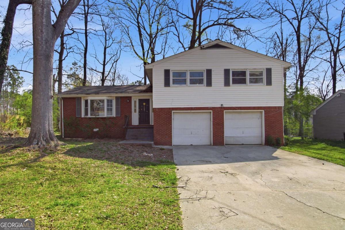 2459 Rockknoll DR