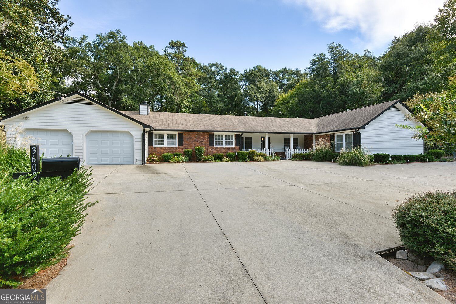 3605 Shallowford RD