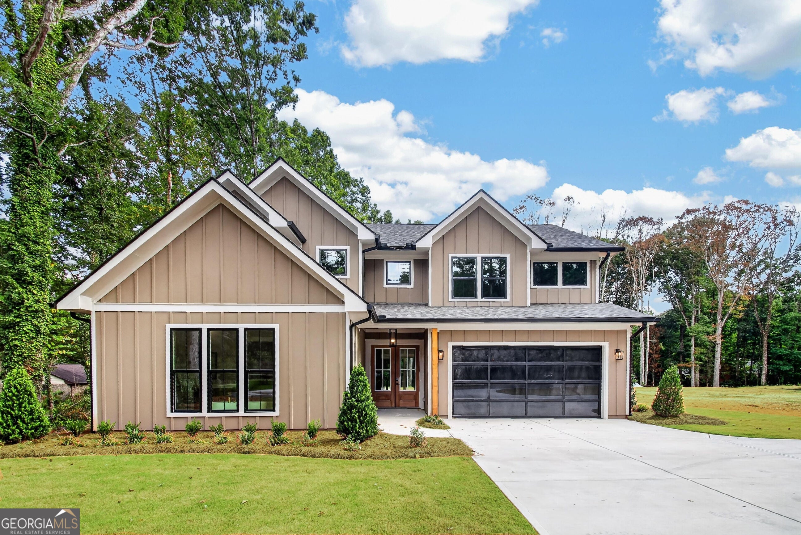 5572 Lilburn Stone Mountain RD