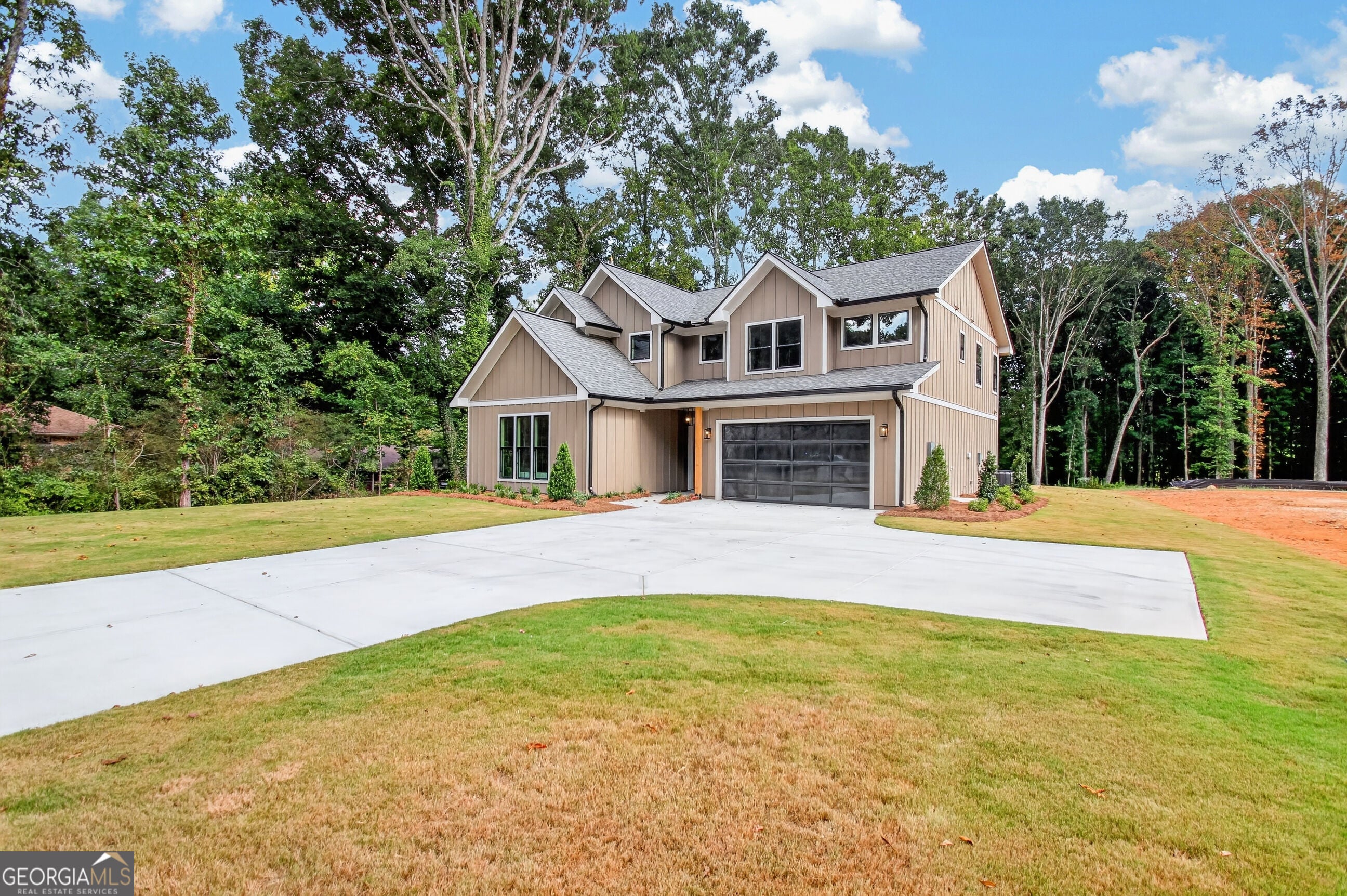 5572 Lilburn Stone Mountain RD